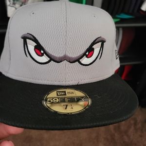 Minor league new era fitted hat size 7 1/4